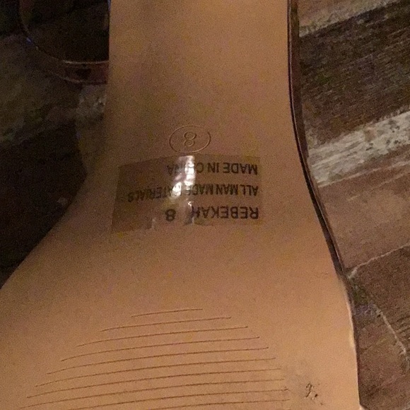 Rose gold shoes - Picture 4 of 4